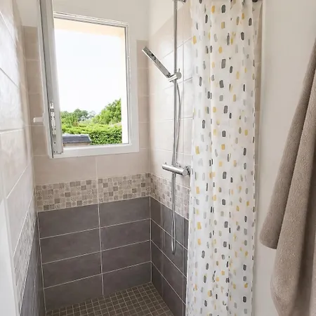 Feriehus Grande 10 Personnes - Piscine Privee - Grand Jardin - Climatisation - Proche Plages Soulac Talais